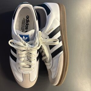 Women’s Adidas Sambas
